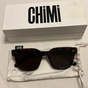 Chimi 004 - Hej. Säljer chimi 004 åt min pojkvän. Det är den gamla modellen. Skit snygga och bra skick! Nypris 1200kr