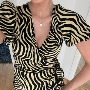 Zebra klänning  - Kommer ej till användning längre 