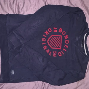 Bondelid Crewneck mörkblå strl. M - Använd ett antal gånger. Passar M.