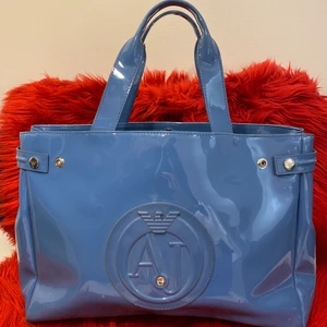 Armani Väska  - Äkta Armani väska 