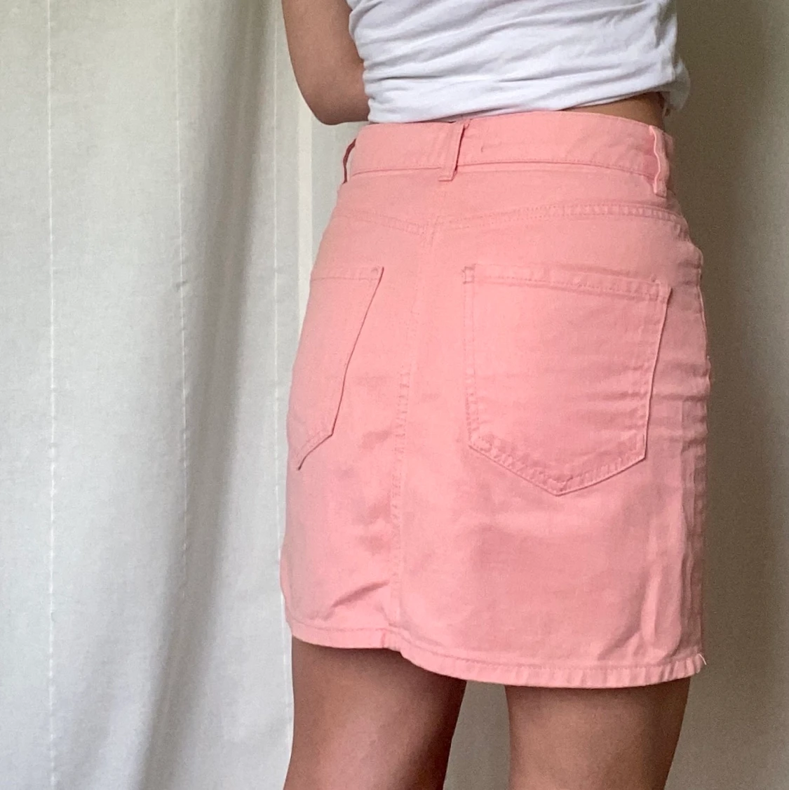 Gina Tricot kjol 36 - 90