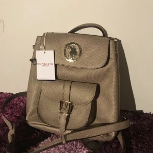 Polo väska - Snygg. Onvänd skriv för frågor