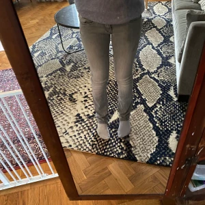 Pepe jeans💘 - Säljer mina fina pepe jeans som är super populära👌Skriv för fler bilder, köpare står för frakt💘