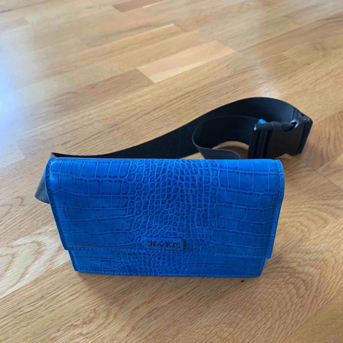 Nakd ”magväska”  - 90