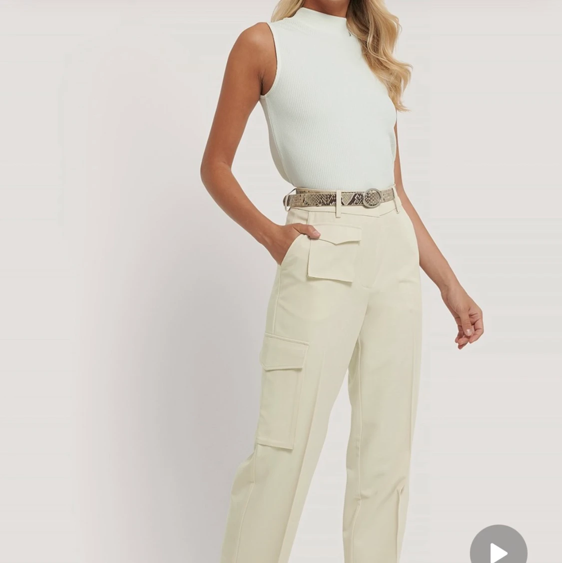 Vit topp med krage - 90