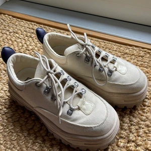 Eytys angel - Säljer mina eytys angel strl 38, använda två gånger!!