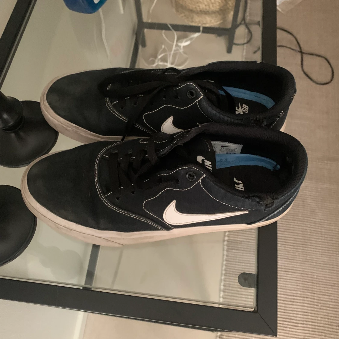Svarta Nike skor  - 90