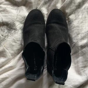 Känga/boots  - Svarta kängor i fint skick