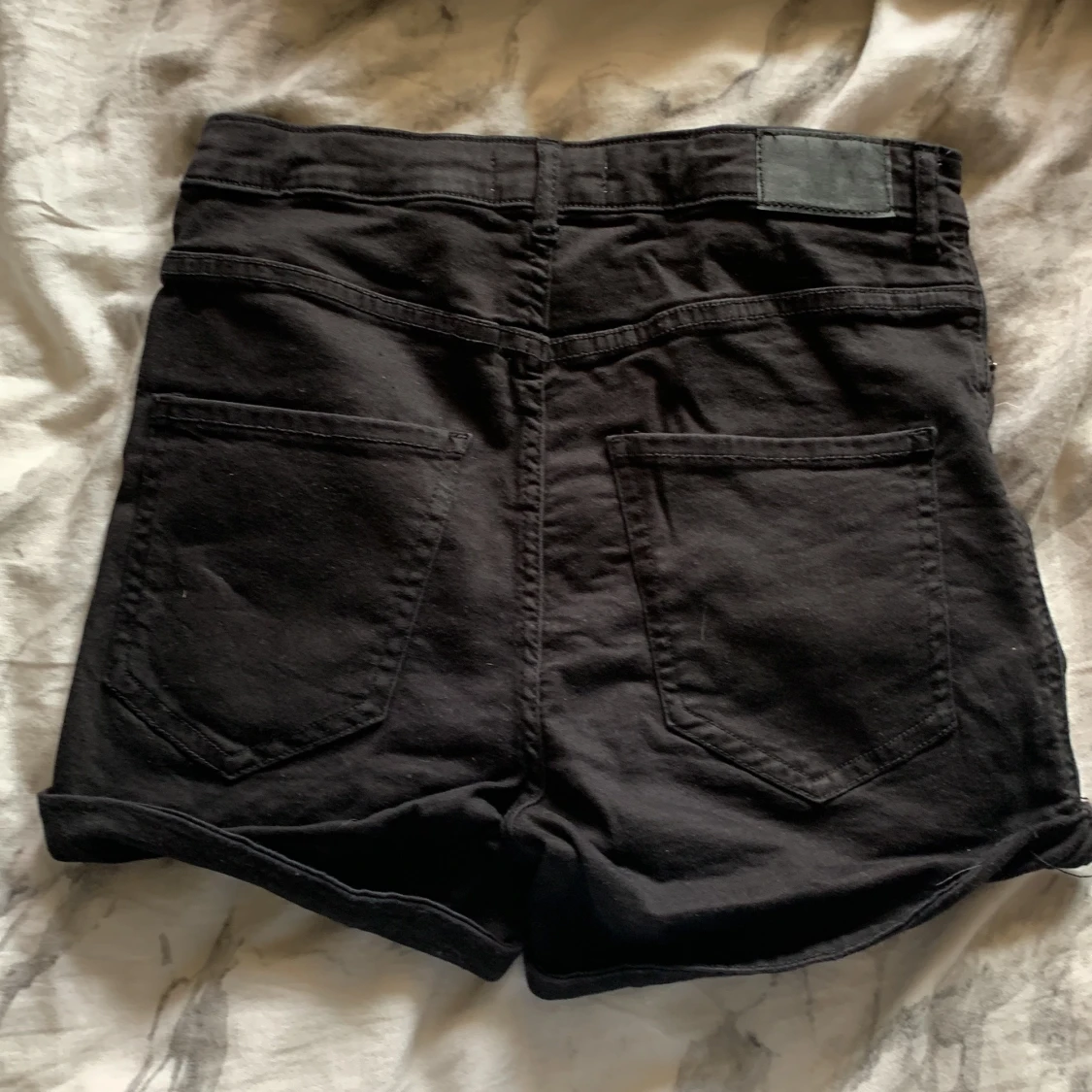 Svarta jeansshorts  - 90