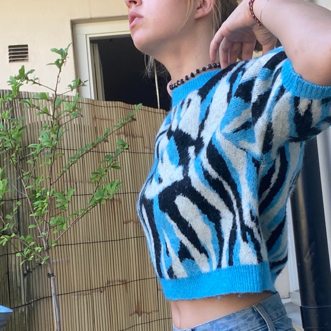 Blå stickad tröja - 90
