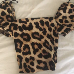 Söt topp - Super fin topp i leopardmönster