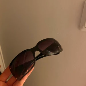 Solglasögon vintage - LÄGG BUD!! Asballa glajjer som tyvärr inte kommer till användning. 