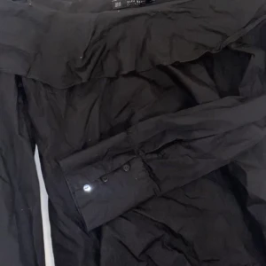 Tröja från zara  - Från zara. Använd 1 gång. Storlek XS