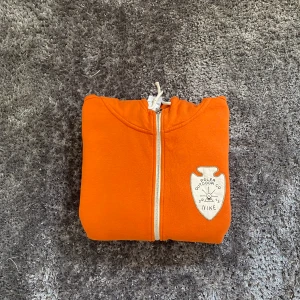 Nike ”Poler outdoor” Zip Hoodie - Fin och ovanlig nike hoodie! Storlek XL I använt skick För mer frågor så kontakta!