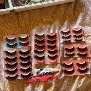 Lösögonfransar  - Säljer dom har oanvända fransarna för jag inte använder dom. Skriv för fler frågor 