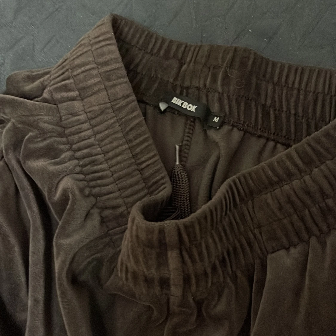 Bikbok mjukisbyxor - 90