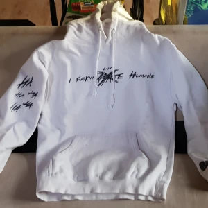 XXXTENTACION hoodie, Bad - En tjocktröja från XXXTENTACIONs Bad kollektion för några år sen. Har används några gånger men är i väldigt bra skick!