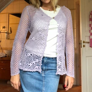 Nättröja lila - Söt nätvirkad kofta