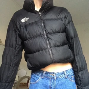 North face jacka - Puffer jacket från north face. Inget fel på den men använder inte längre!