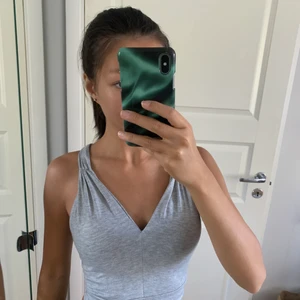 Topp - Säljer då den inte kommer till användning. Kan mötas i Stockholm annars står köparen för frakt. 