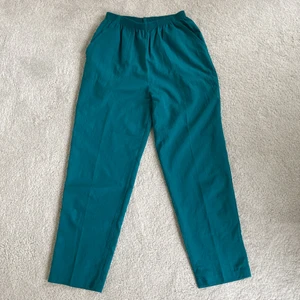 Byxor - tunna sköna byxor i fin färg! jag är 160 cm 🌟