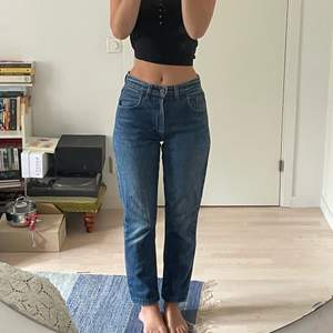 Triftade Levis jeans. 506, W31,L34. Säljer eftersom de är för korta för mig( jag är 174cm)