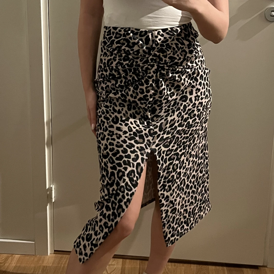 Midi skirt