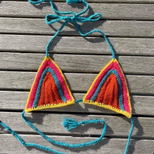 Virkad bikini - En av våra våra söta virkade bikinis🥝💫💜