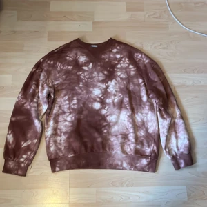 Junkyard sweater  - Junkyard tröja, inte min stil så använder den inte längre
