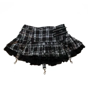 Kjol - Kjol köpt här på plick som inte kommit till användning då den var förstor. Midjemått 84 längd 30. Köparen står för frakten.