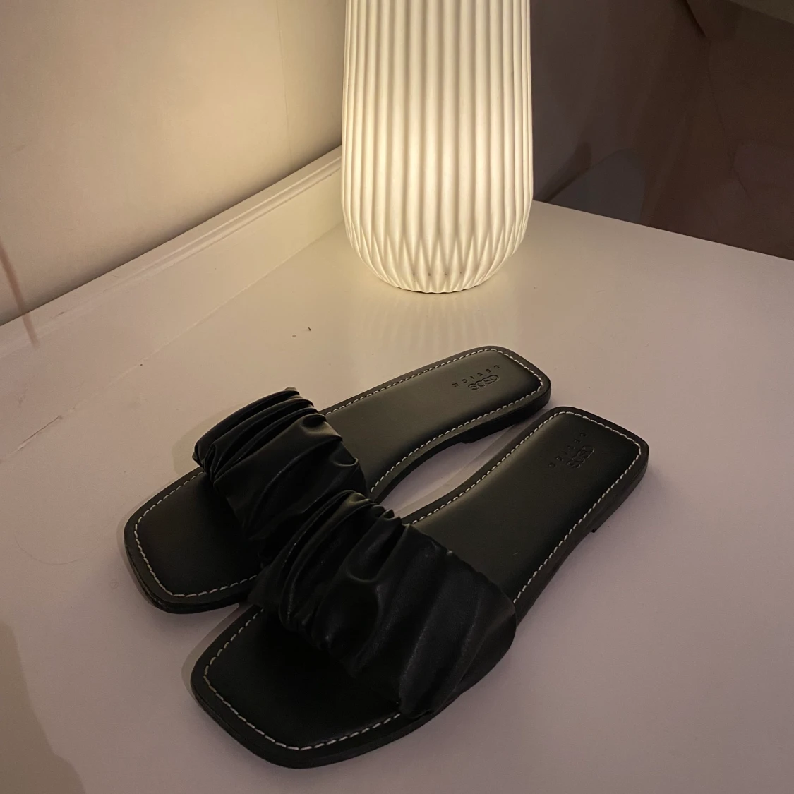 Svarta Sandaler - 90