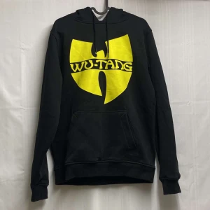 Wutang hoodie - En wutang klan hoodie i väldigt bra skick, storlek M  (Obs frakt ingår ej i priset)