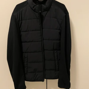 En skit snygg jacka från zara som sitter underbart  - Skit snygg jacka 