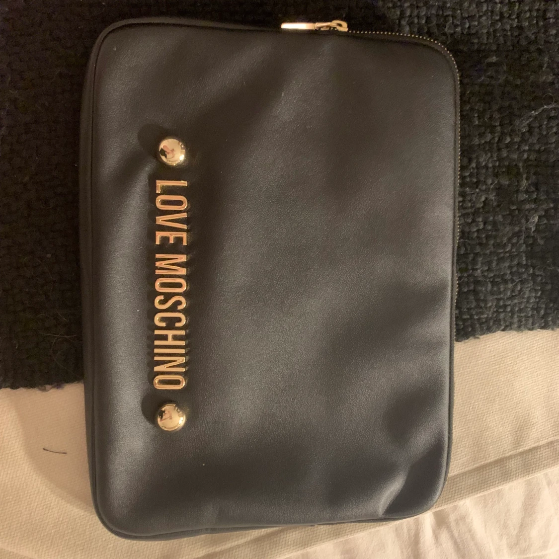 Moschino datorfodral - 90