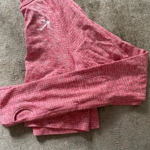Gymshark long sleeve crop top vital seamless  - Long sleeve från gymshark storlek s