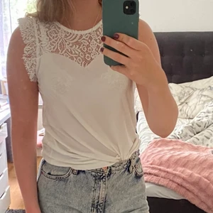Vero Moda topp  - Fin topp från Vero Moda i storlek S. 60 kr + frakt