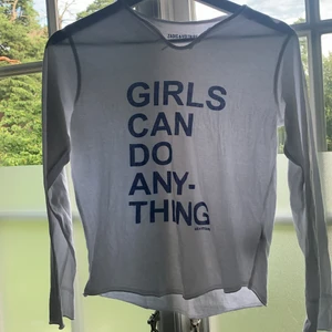 Zadig & Voltaire t-shirt i stl xs-s - Så bra kvalete och jätte snygg