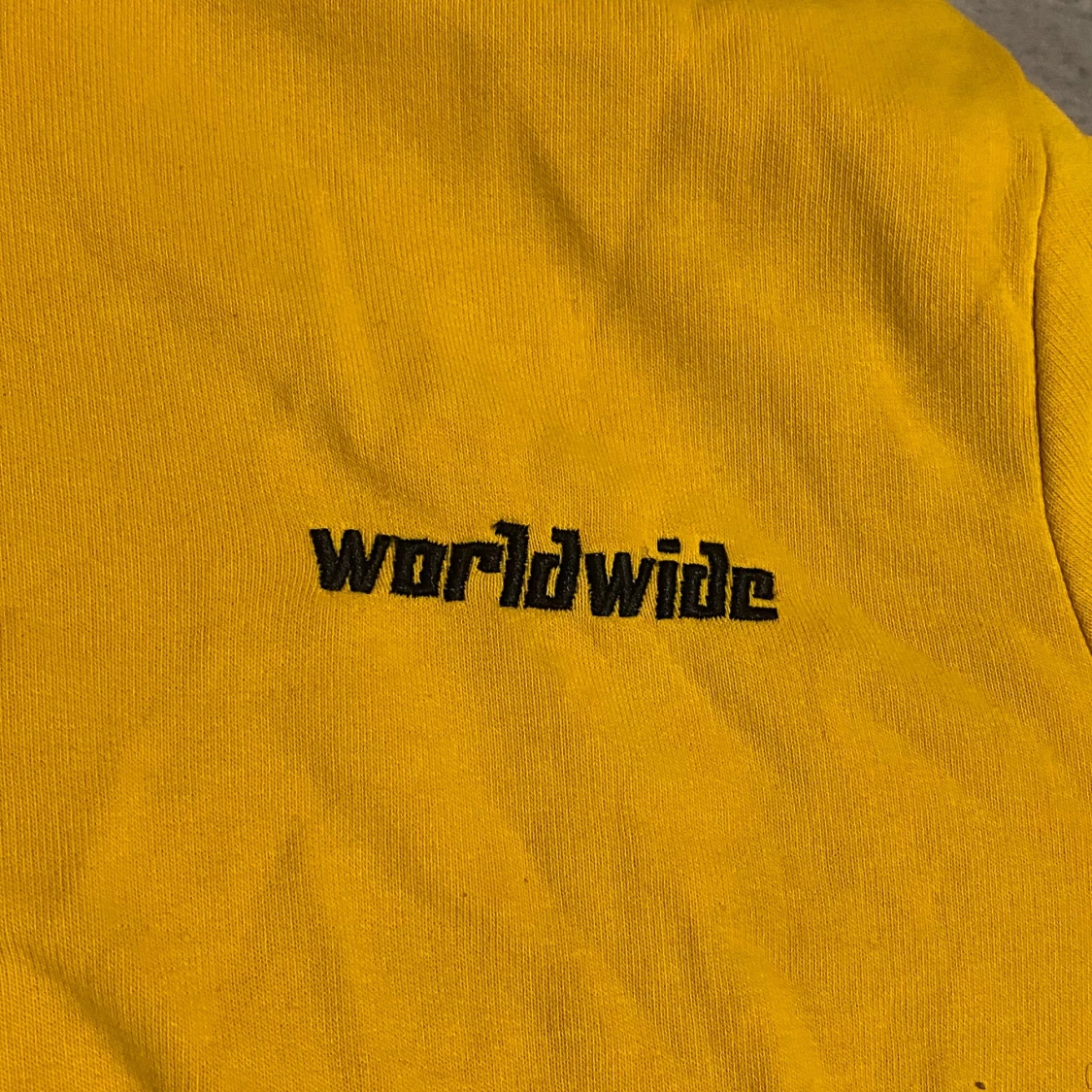 Tjocktröja ( Worldwide)  - 90