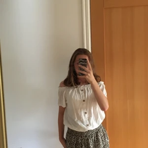 Vit line - Ett vit line/topp storlek 158 - 164