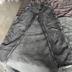 BDG jeans  - BDG jeans skit coola ⭐️⭐️