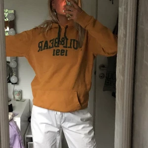 Hoodie  - Skriv för fler bilder eller vid frågor :) Kan mötas upp i Göteborg. 
