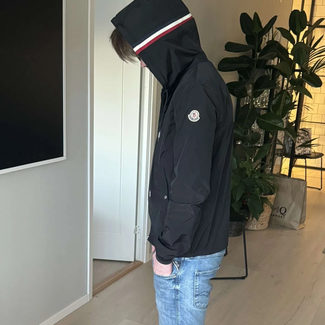 Svart jacka från Moncler  - 2