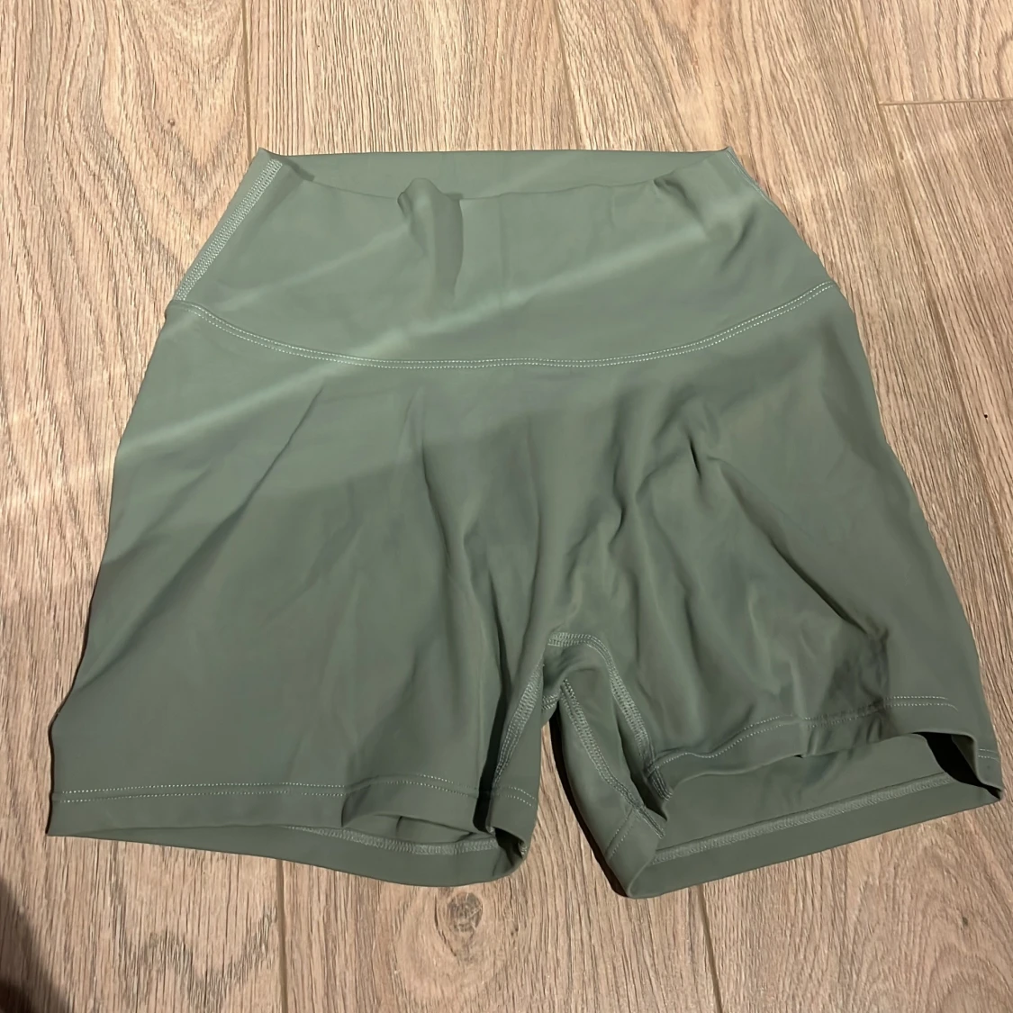 Gröna träningsshorts