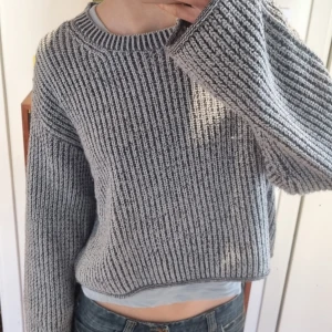 Stickad tröja - Fint skick⭐️ passar strl s