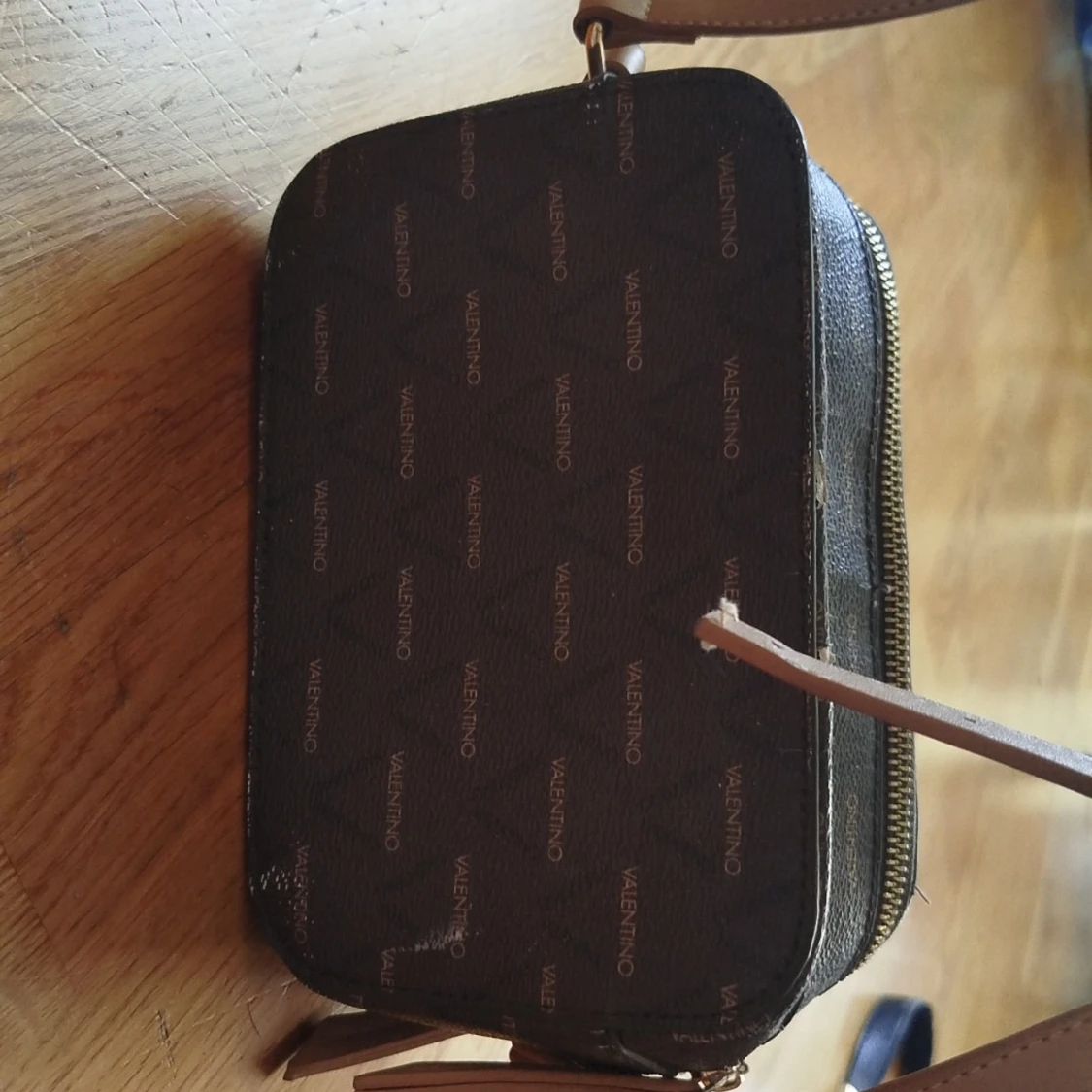 Brun axelväska från Valentino - 2