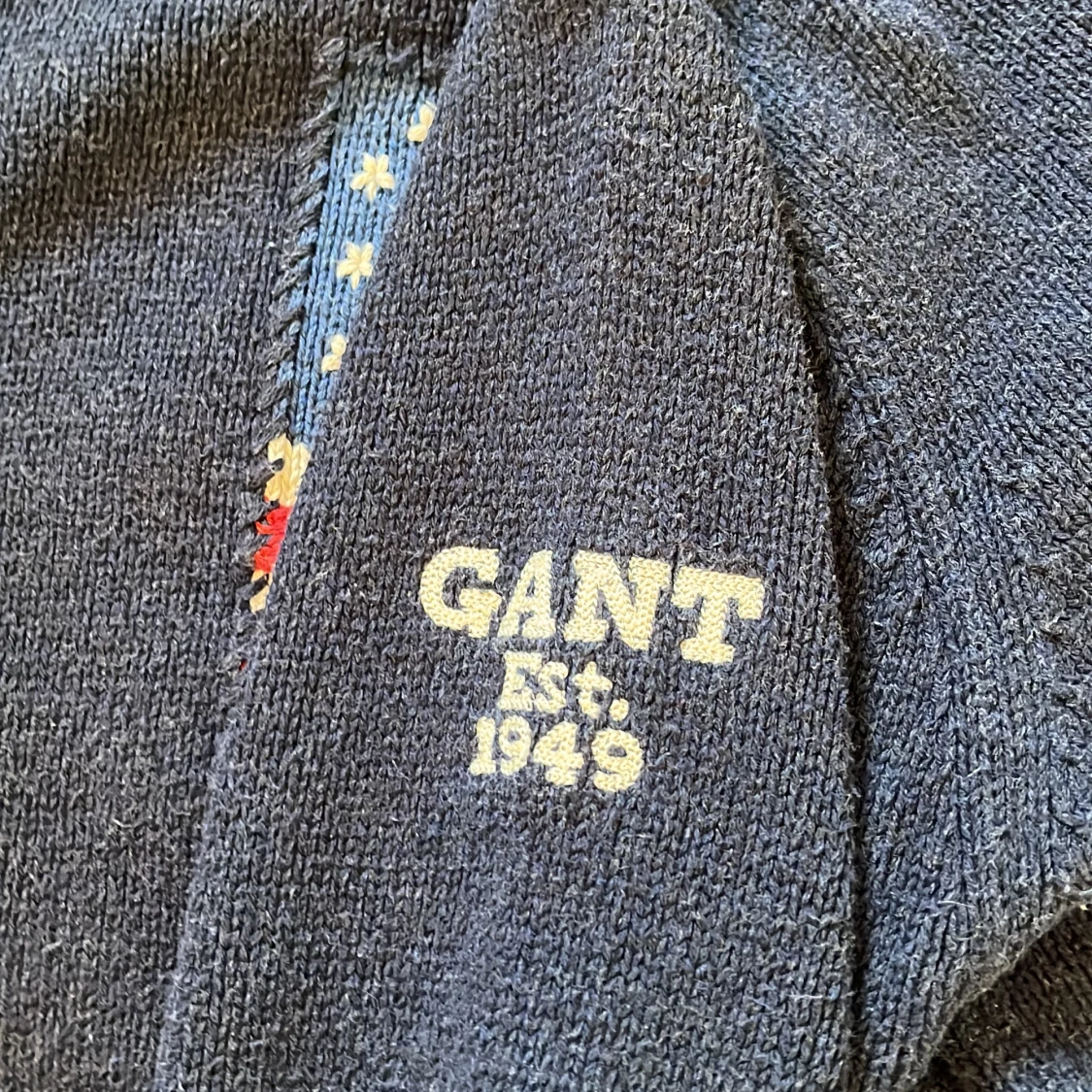 Mörkblå stickad tröja från GANT - 4