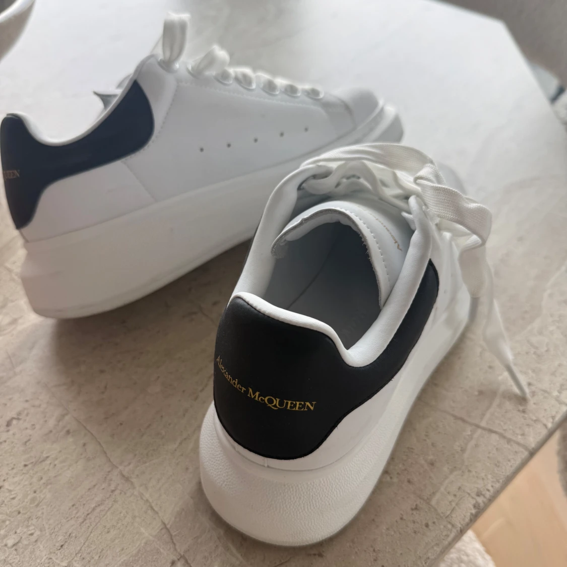 Alexander McQueen vita sneakers - 2