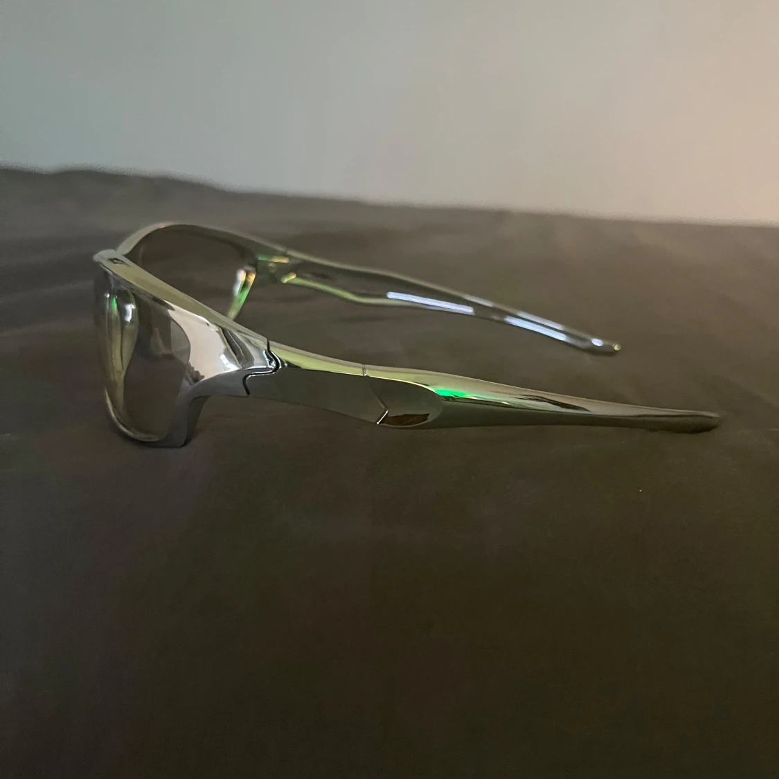 Silvriga y2k glasögon - 1