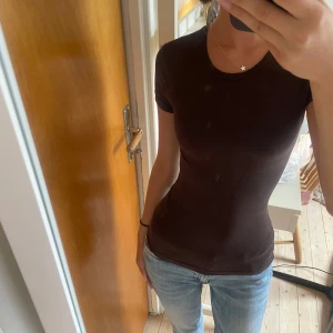 Blå jeans från Gina tricot - Fina jeans ifrån gina tricot stl 152