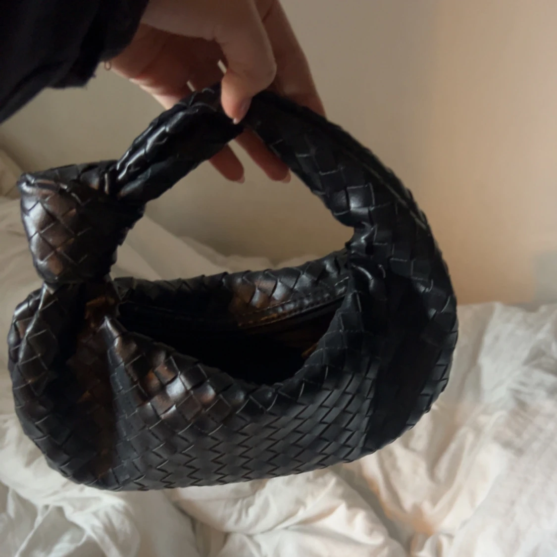 Svart handväska  - 1